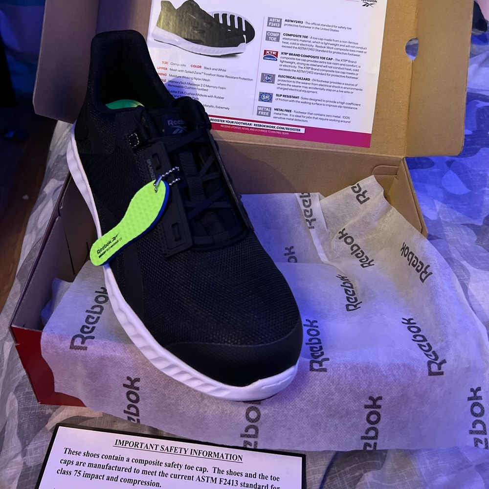 Reebok steal toe shoes size 12 MEN